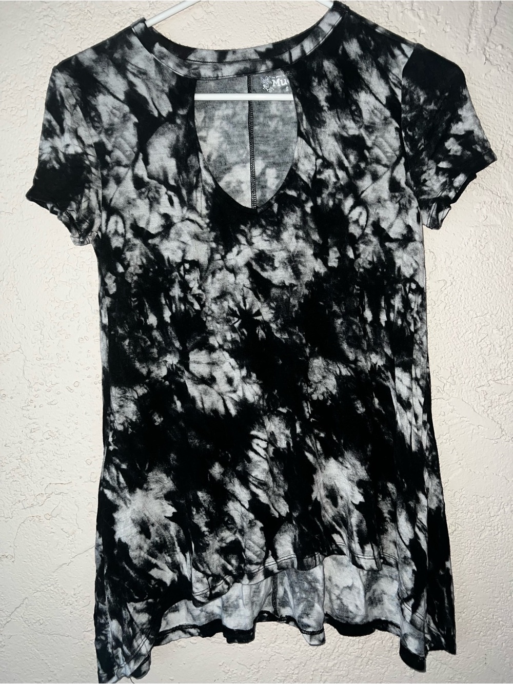 Tie-Dye Black & White V-Neck Women's Top